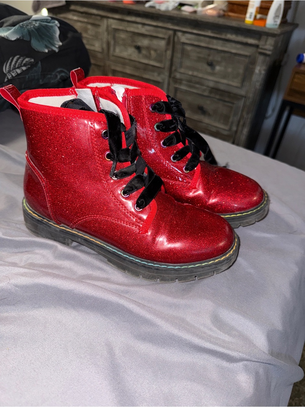 Kids Red Glitter Lace-Up Combat Boots zip up size 3
